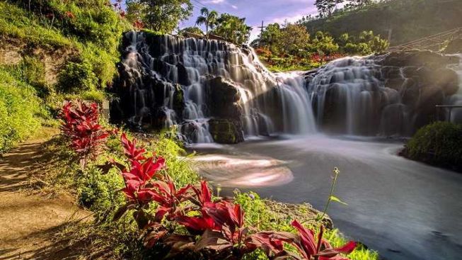 3 Wisata Keluarga Menarik di Jawa Timur,  Ada Kawah dan Air Terjun