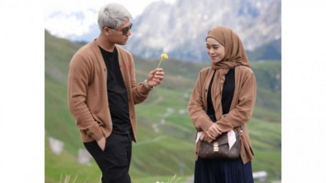 Rizky Billar Sudah Miliki Anak dari Tante-Tante? Sosok Wanita Berambut Pirang Jadi Sasaran Suami Lesti Kejora