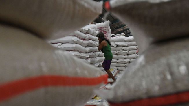 Bulog Memastikan Stok Beras Aman dengan Harga Terjangkau