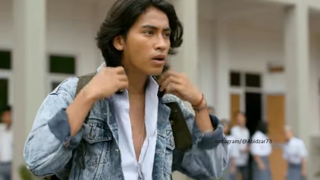 Mengenal Lebih Dekat Abidzar pemeran 'Balada Si Roy'