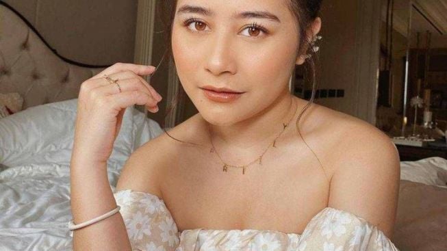 Prilly Jadi Si Bolang Hingga Kapok Naik Gunung