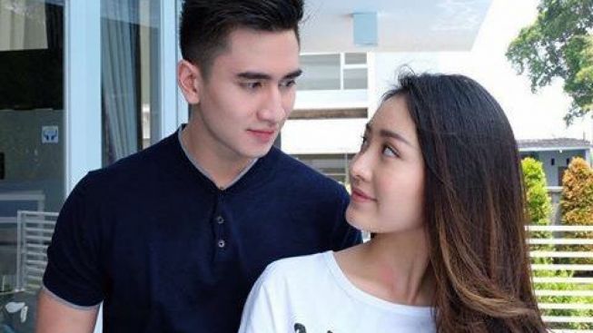 Xxx Natasia Wilona - Sempat Viral Video Mirip Natasha Wilona dan Verrel Bramasta Dugem, Netizen:  Jadi Inget Kata Stefan William - Sumedang