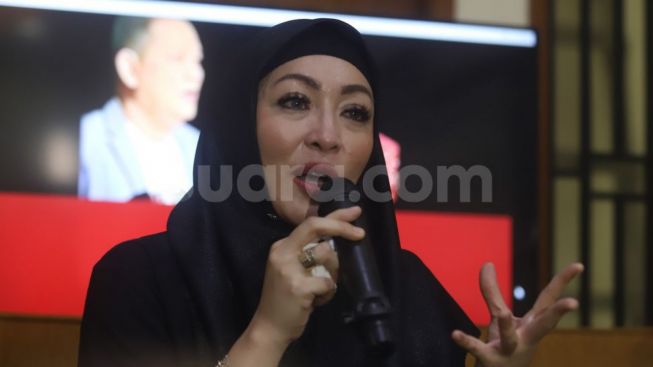 Aaliyah Massaid dan Thariq Halilintar Pakai Kalung Couple, Angelina Sondakh Bilang Begini