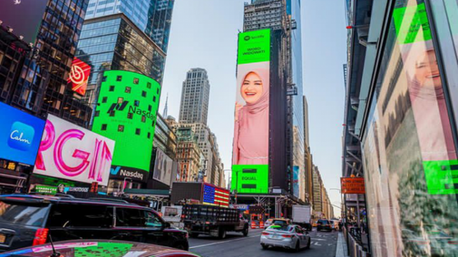 Keren, Wajah Woro Widowati Terpampang di Billboard New York Time Square, Ini Ungkapan Hati Sang Musisi!