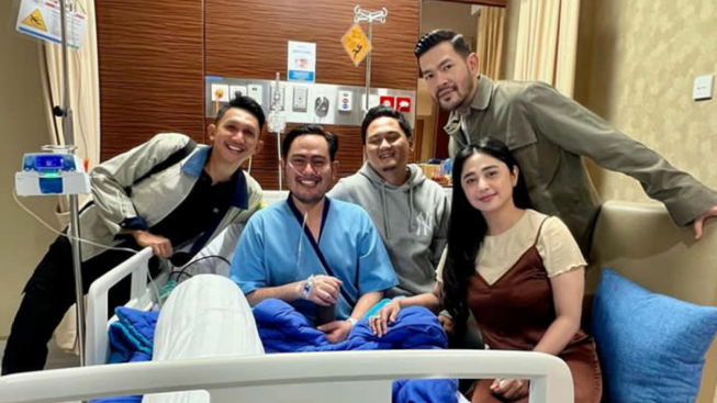 Tak Hanya King Nassar, Artis Ini Juga Terbaring di Rumah Sakit Hingga Jalani Operasi Tumor di Kepala