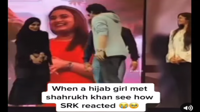 Bintang Bollywood Shah Rukh Khan Dipuji Warganet karena Hormat kepada Fans Berjilbab, Banyak yang Baper!