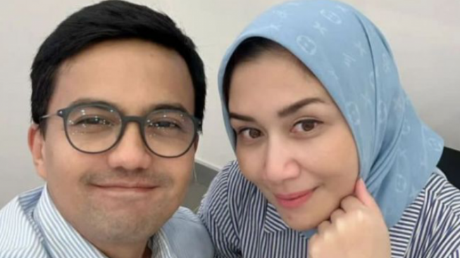 Bukan Orang Sembarangan, Ini Sosok Istri Sahrul Gunawan