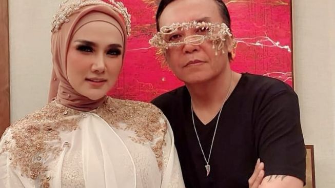 Ngaku Ditelepon Ari Lasso Malam-Malam, Mulan Jameela Sampai Bilang Bahagia Karena Dapat Tawaran Spesial Ini