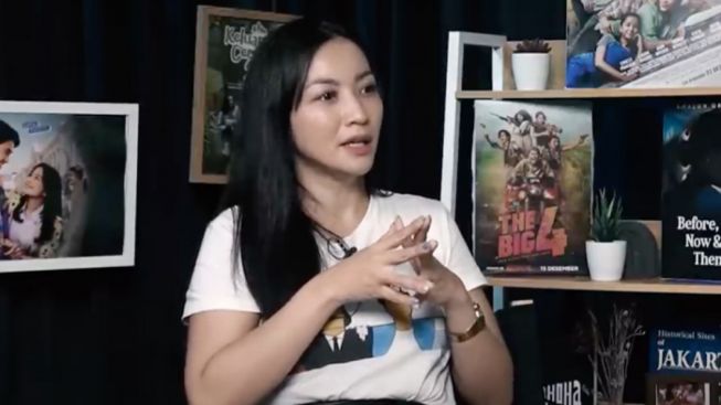 Hesti Purwadinata Ungkap Alasan Musuhi Onadio Leonardo Saat Syuting Film Hello Ghost