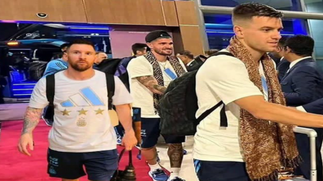 Viral Foto Messi Datang ke Indonesia tapi Tak Salaman, Warganet : Sampe Segitunya Sih Ngehalu..