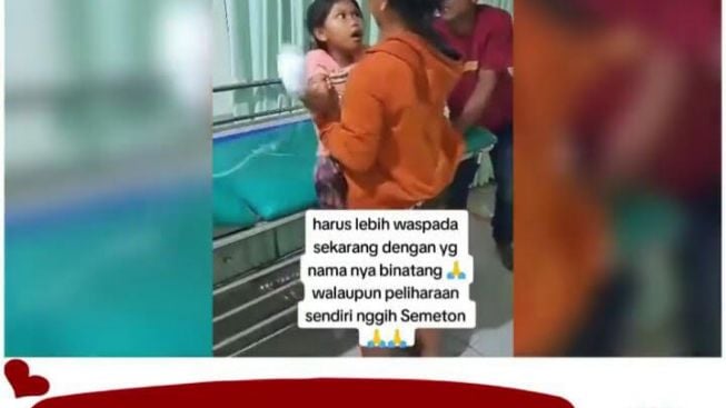 Seorang Anak Kecil Terkena Rabies hingga Sekelompok Pemuda Lemparkan Anjing Hidup ke Buaya!