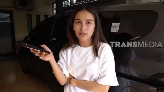 Jadi Tulang Punggung, Ayu Ting Ting Kini Dicap Lebih Tua, Netizen: Sekarang Kayak Emak-Emak