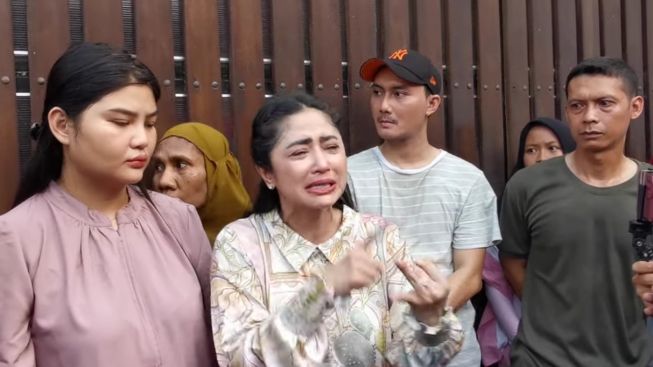 Nangis dan Geram, Dewi Persik Buka-bukaan Beberkan Hal Ini Usai Mediasi Soal Kurban dengan Pak RT