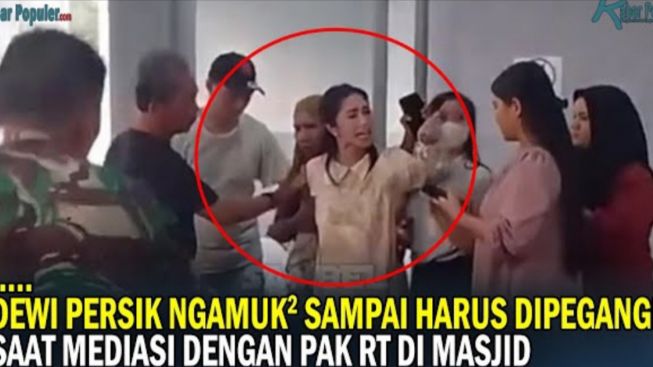 Detik-detik Dewi Persik Nngamuk dengan Pak RT Lebak Bulus, Buntut Kisruh Sapi Kurban, Ternyata. . .