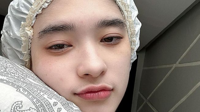 Foto Tanpa Make Up, Inara Rusli Komentari Tudingan bakal Buka Hijab dengan Kocak