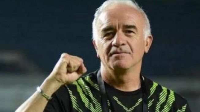 Bukan Hanya Mario Gomez, Ternyata Pelatih Ini Kode-Kode Siap Gantikan Luis Milla