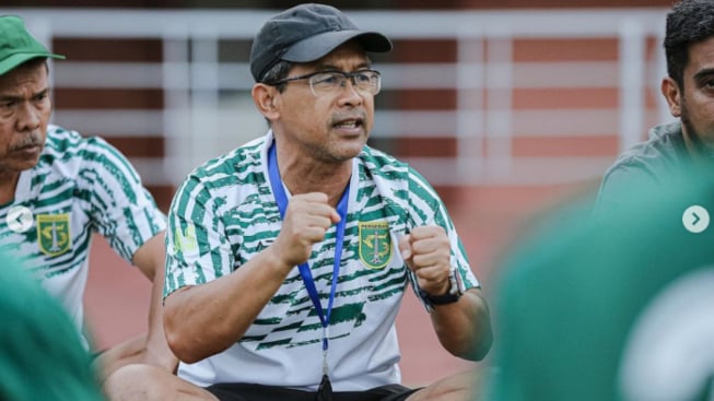 Sosok Pelatih Ini Disebut Bakal Merapat ke Persebaya, Bonek Malah Bilang Mending Aji Santoso