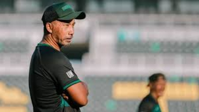 Uston Nawawi Bawa Persebaya ke Papan Atas Liga 1, Ternyata Ini yang Bangkitkan Semangat Bajul Ijo