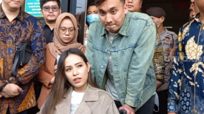 Tak Jadi Cerai, Lady Nayoan Ucap Terima Kasih Pada Dokter Richard Lee
