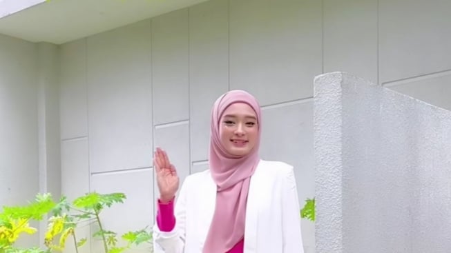 Selain Sebut Sidang Inara Rusli dan Virgoun Berlarut-larut, Kuasa Hukum Juga Beberkan Hal Ini