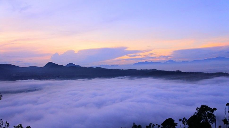 5 Tempat Wisata Gunung Di Jawa Barat, Cocok Untuk Hobby Pendaki ...