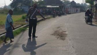 Bocah 10 Tahun Tewas Tertabrak Motor, Diduga Hendak Menyebrang di Jalan Raya Mojokerto