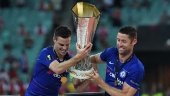 Sederet Prestasi Gary Cahill Setelah Dirinya Menyatakan untuk Pensiun