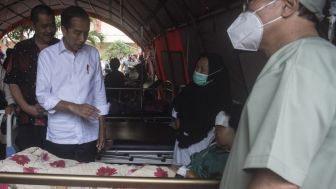 Jokowi ke Cianjur tinjau rekonstruksi dan penyaluran dana bantuan