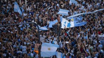 Fans Argentina Banjiri Jalanan di Buenos Aires Rayakan Kemenangan Piala Dunia Mereka