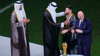 Dr Mustafa Baig Jelaskan Alasan Mengapa Emir Qatar Memberikan Jubah kepada Messi