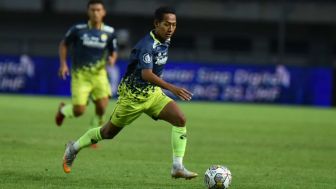 Persib Bandung Kenakan Jersey Ketiga Lawan Persita