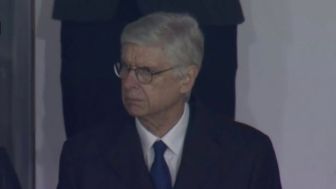 Arsene Wenger Terciduk Nonton Pertandingan Arsenal di Emirates