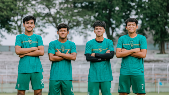 Dua Pemain Academy Persebaya dapat Pengalaman Berlatih Bersama Aji Santoso