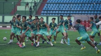 Persib Gelar Latihan Terakhir Jelang Bertolak ke Madura