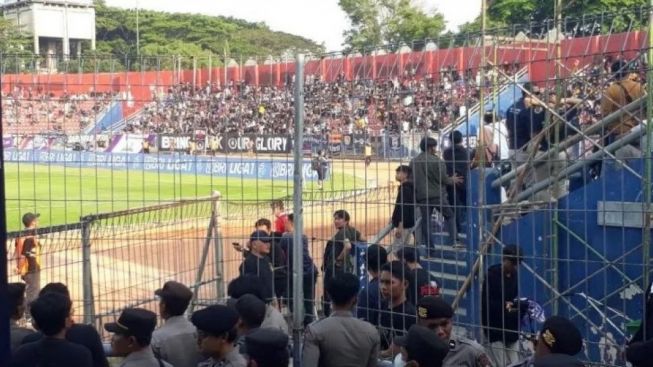 Pernyataan Lengkap Arema FC Pasca Ricuh Suporter di Stadion Brawijaya: Lantaran Hati Nurani Mereka Datang Dukung Kami