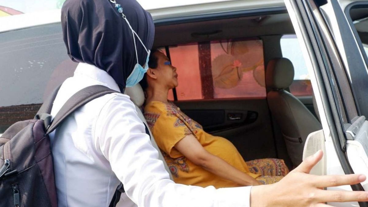 AV, Napi Rutan Porong ketika mau dibawa melahirkan [Suara]