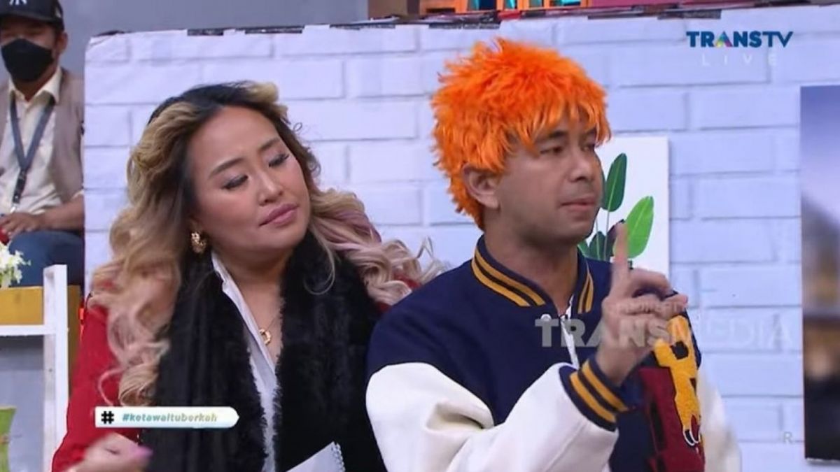 Pinkan Mambo dan Raffi ahmad [Youtube]