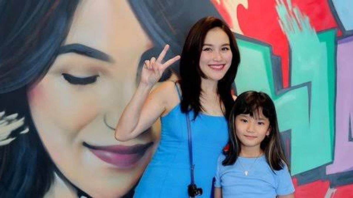 Ayu Ting Ting dan buah hatinya, Bilqis [Instagram]