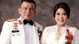 Putri Candrawathi Tetap Teguh Jadi Korban Pelecehan Seksual Saat Diperiksa 16 Jam
