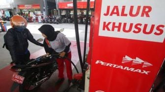 CEK FAKTA: Bukan Cuma Pertalite! Pertamax Ternyata Juga Dapat Subsidi 30%, Mobil Mewah Yang Menikmati