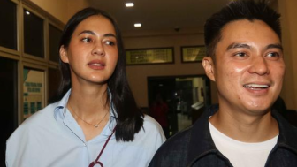 Pasangan selebritas Baim Wong dan Paula Verhoeven penuhi panggilan polisi terkait video prank laporan Kekerasan Dalam Rumah Tangga (KDRT) ke Polsek Ke