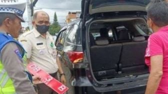 Bikin Malu Ketua DPRD Minahasa Pakai Mobil Dinas Fortuner Pelat Palsu