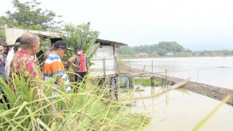 56 Ton Beras Disalurkan untuk Korban Banjir Pangandaran