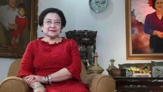 Kenangan Megawati Saat Telepon Putin, Mau Diundang Asal Pulang Bawa Alutsista