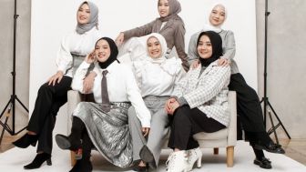 Grup Vokal Asal Cianjur Putih Abu Abu Bikin Mini Album Persebahan Buat Melly Goeslaw