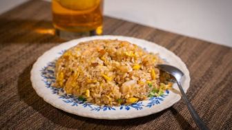 Sedang Diet? Coba Cicip Nasi Goreng Beras Merah