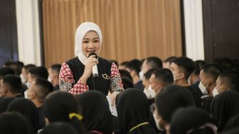 Atalia Nasihati Mahasiswa Baru, Jangan Sia-siakan Sekolah Tinggi