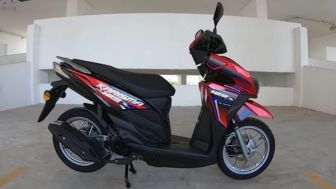 Honda Karisma 125 vs Honda Vario 125, Cek Harga dan Spesifikasi Lengkapnya