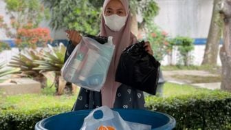 Penghuni Apartemen Transit Jabar Setor Sampah ke Bank Sampah, Dapat Kupon Belanja