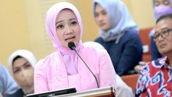 Atalia Ridwan Kamil Raih Gelar Doktor Ilmu Komunikasi dari Unpad